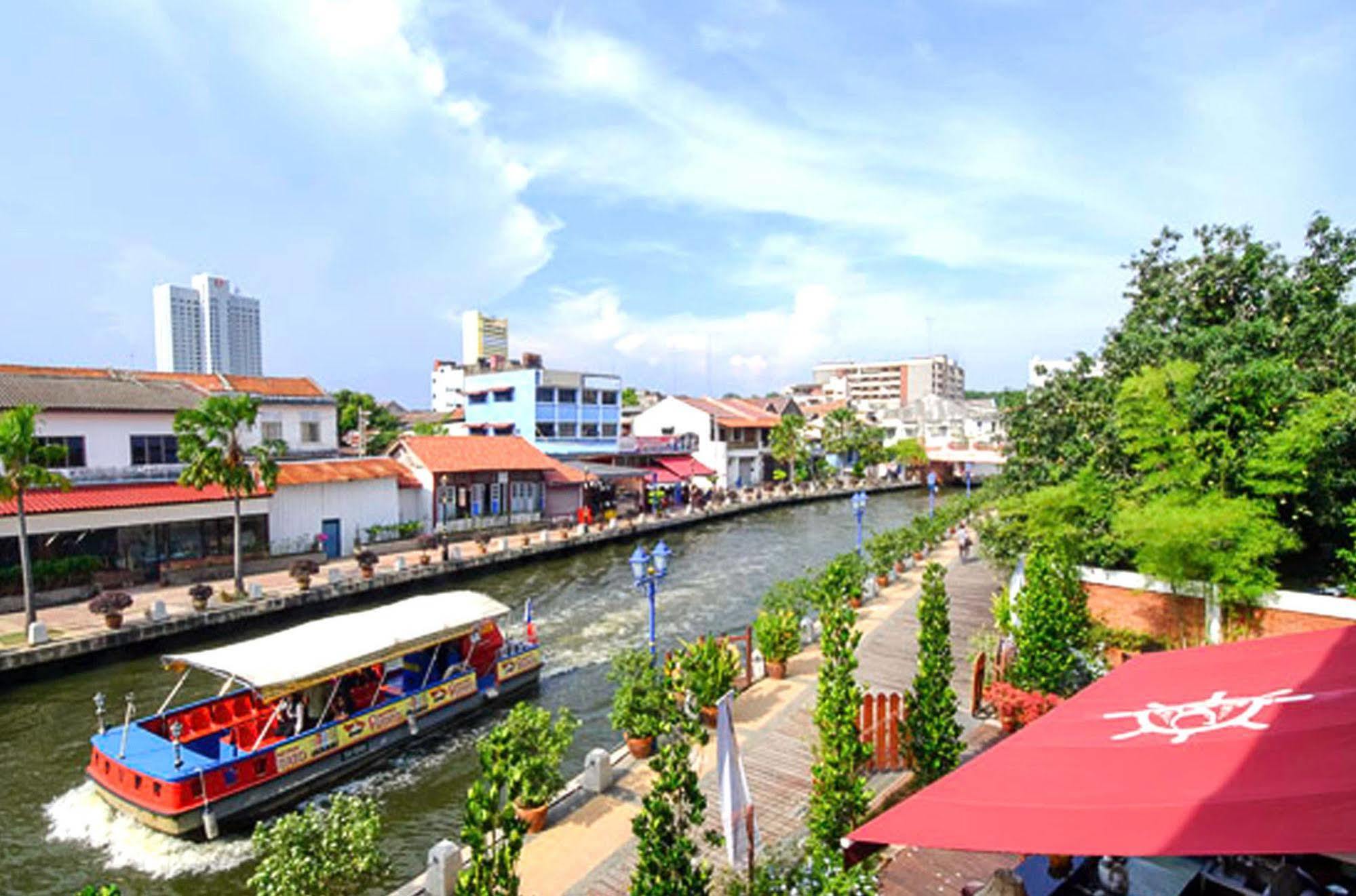 Rc Hotel Melaka Exterior foto